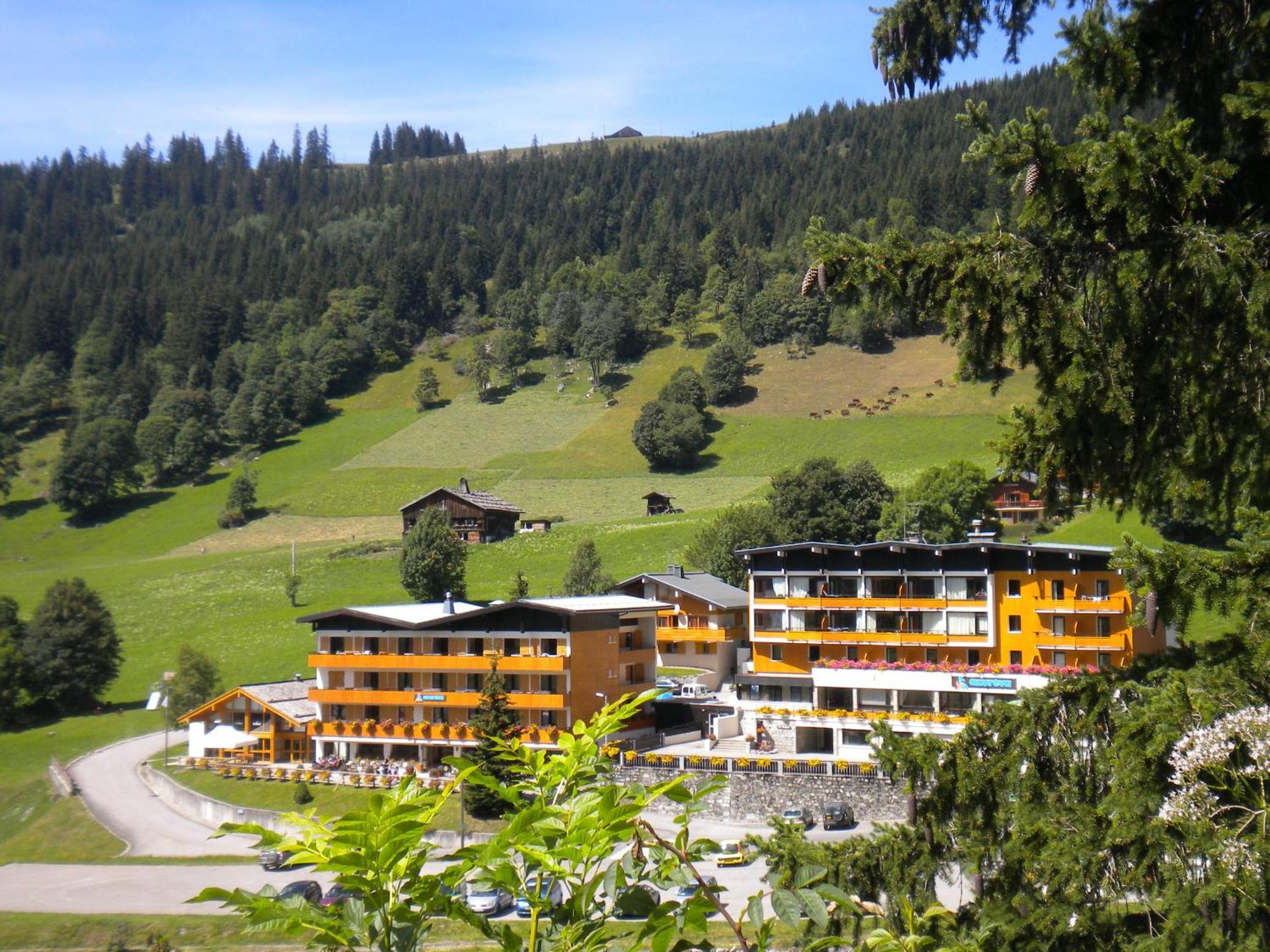 Azureva Les Confins Village de vacances